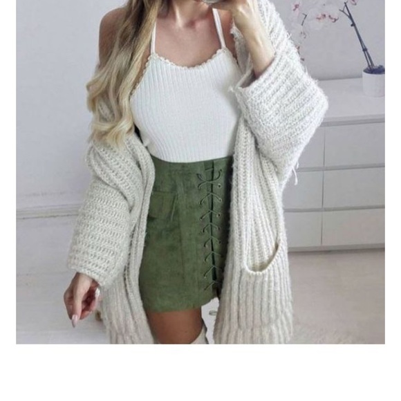 Natalia Criss Cross Skirt - Picture 3 of 3